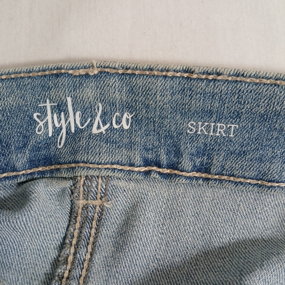 NEW Style & Co Blue Denim Embroidered Straight Skirt Women's Size 16 - Picture 6 of 10